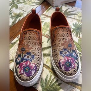 L’Artiste Floral Slip-On Shoes - Multicolor